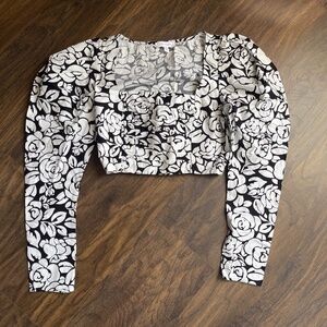 Topshop Blacks And White Floral Crop Top Women Size 4